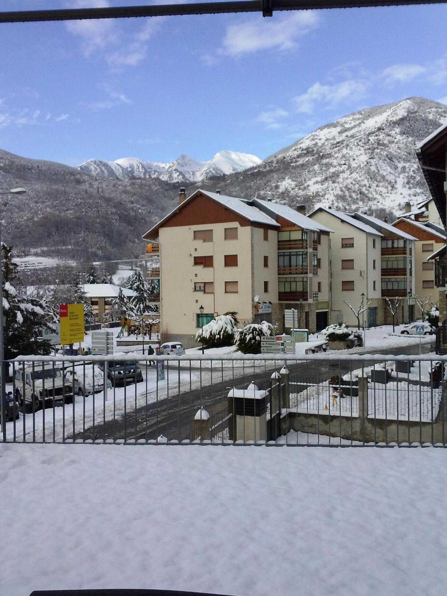 Apartaments Pirinenc Esterri D'Aneu Exterior photo